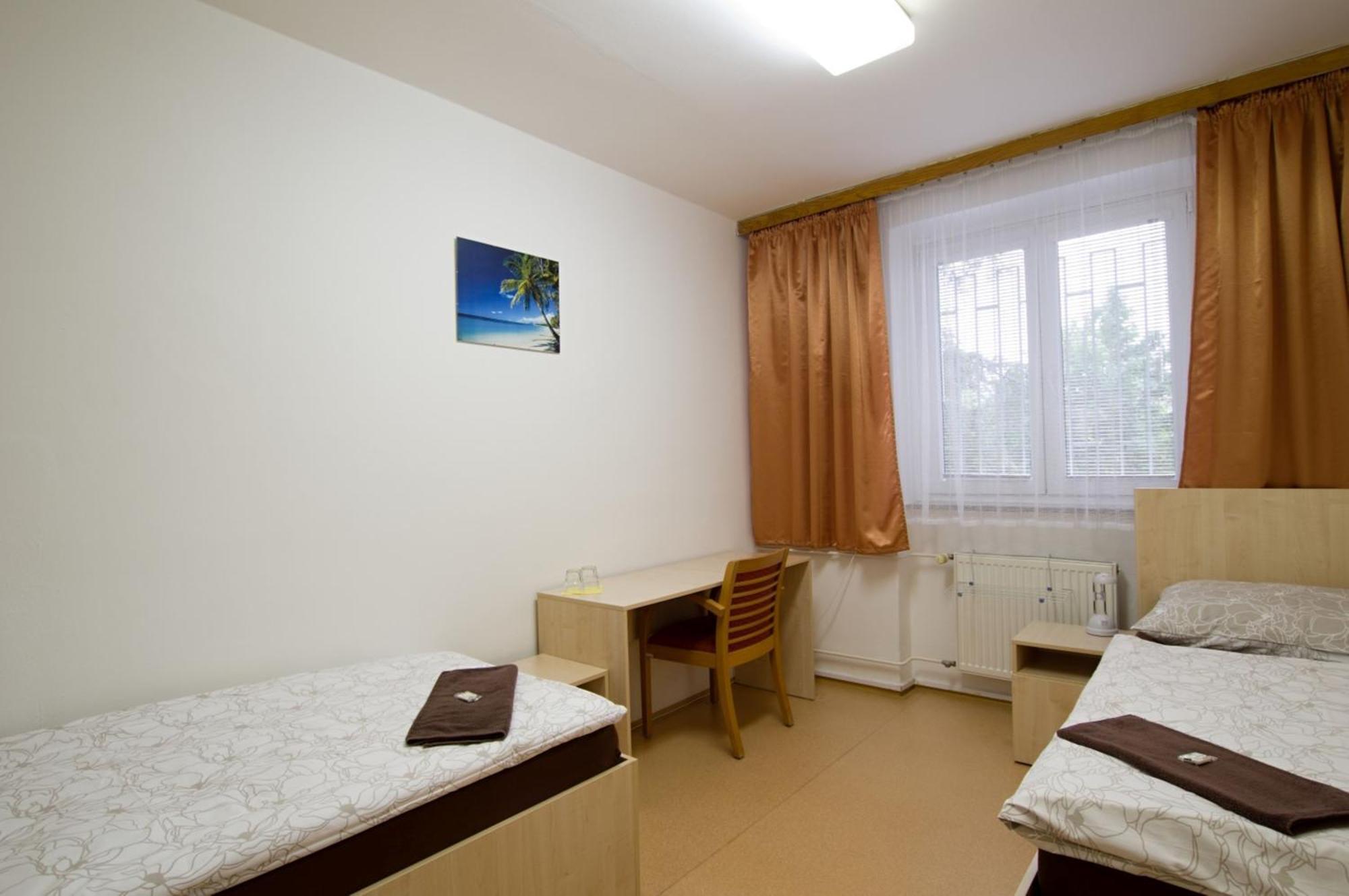 Albergue Tauferovy Koleje Brno Exterior foto